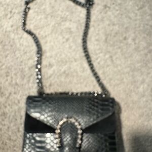 Elegant leather and suede Black Chain Shoulder Bag snake skin faux